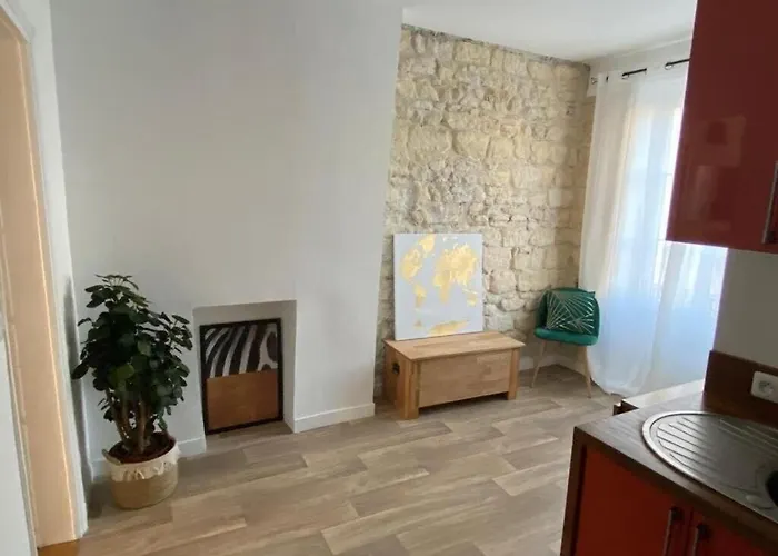 Quiet In Center * 巴黎